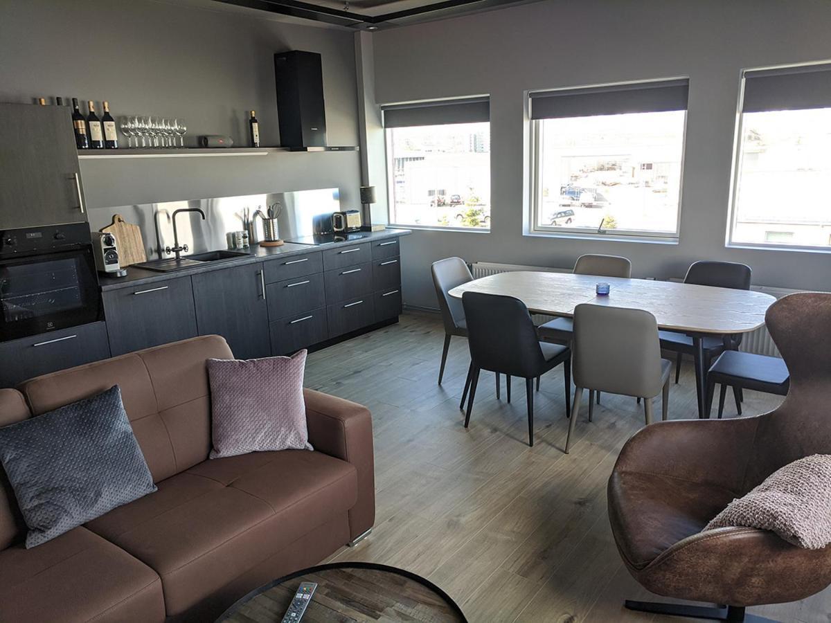 Boutique by the harbour - Apartments Akureyri Extérieur photo